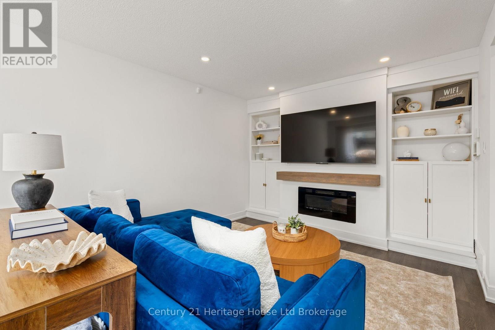 9 San Vito Way, Toronto (Glenfield-Jane Heights), Ontario  M3L 2G7 - Photo 12 - W13474490