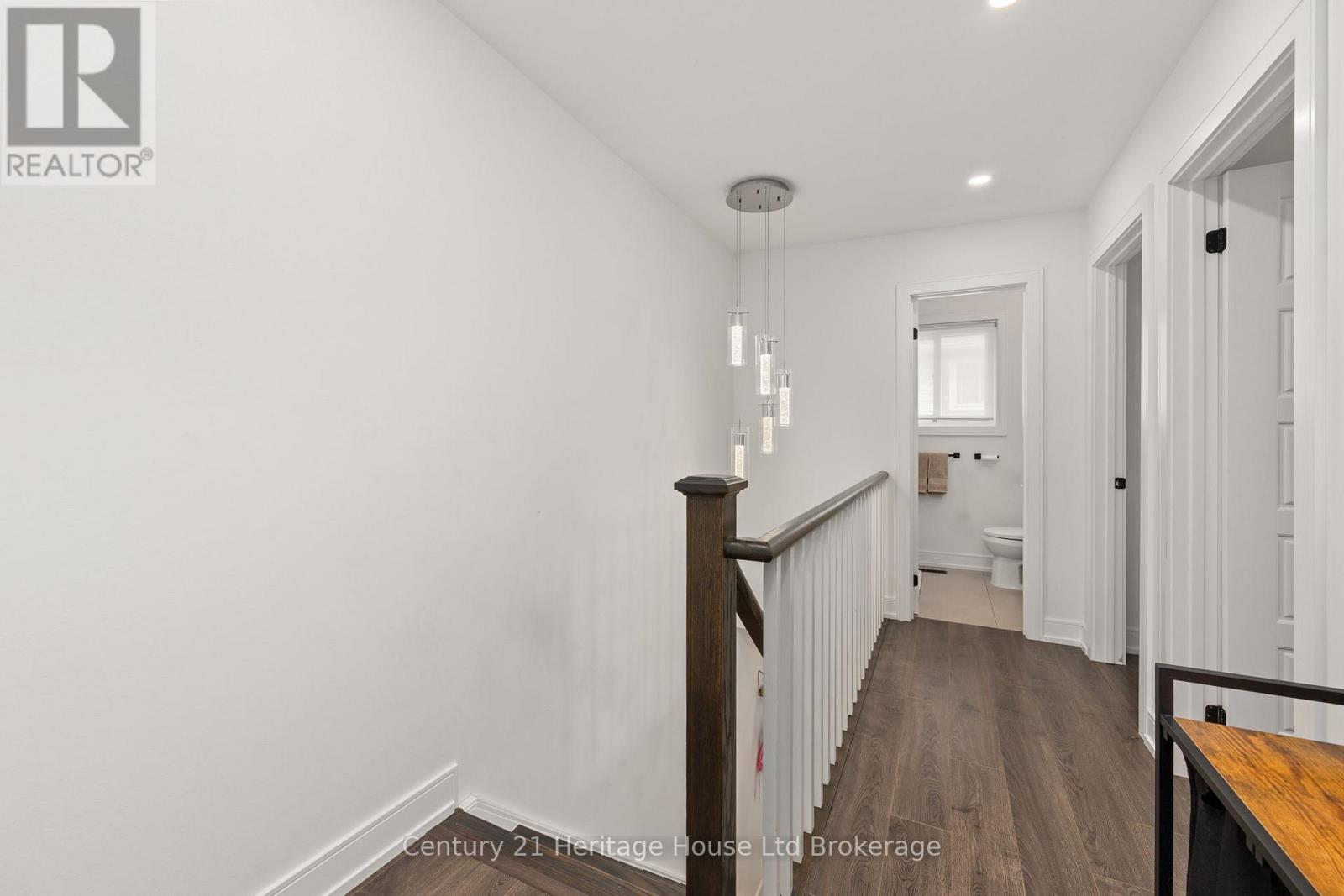 9 San Vito Way, Toronto (Glenfield-Jane Heights), Ontario  M3L 2G7 - Photo 14 - W13474490