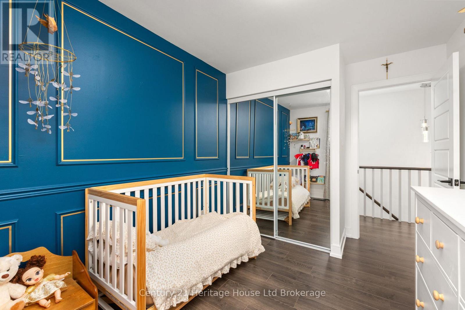 9 San Vito Way, Toronto (Glenfield-Jane Heights), Ontario  M3L 2G7 - Photo 16 - W13474490