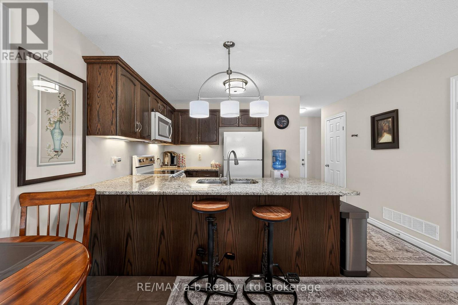 1380 Caen Avenue, Woodstock (Woodstock - North), Ontario  N4T 0J3 - Photo 19 - X13503798