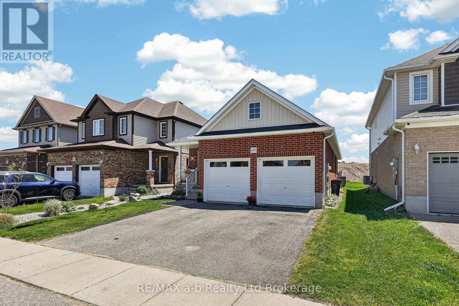 1380 Caen Avenue, Woodstock (Woodstock - North), Ontario  N4T 0J3 - Photo 5 - X13503798