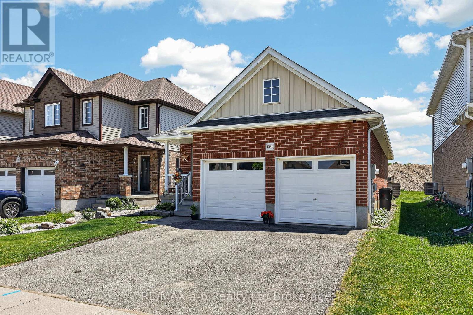 1380 Caen Avenue, Woodstock (Woodstock - North), Ontario  N4T 0J3 - Photo 6 - X13503798