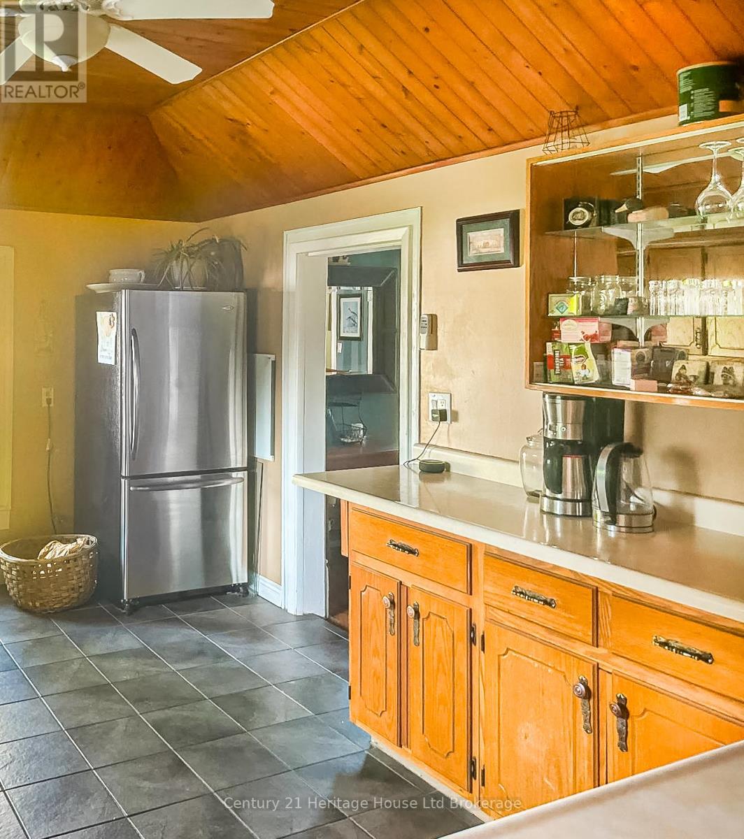 22 Front Road, Norfolk (Port Rowan), Ontario  N0E 1M0 - Photo 15 - X13507974