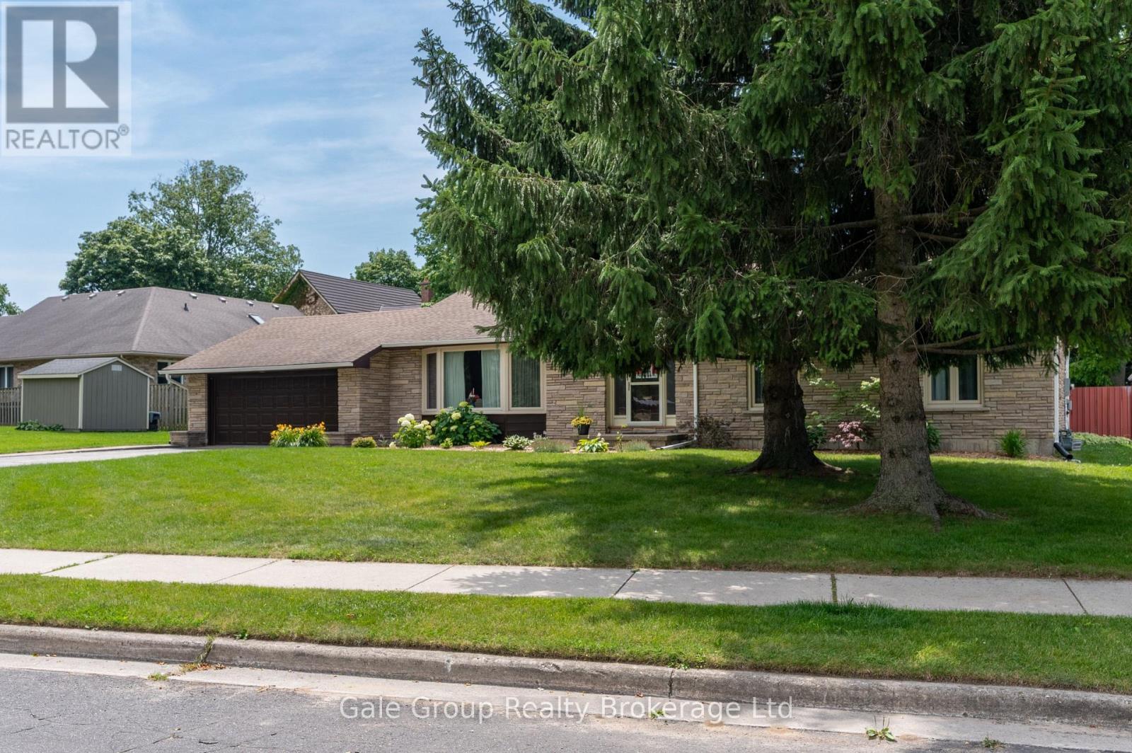 74 Pine Street W, Aylmer, Ontario  N5H 1P3 - Photo 3 - X13513698