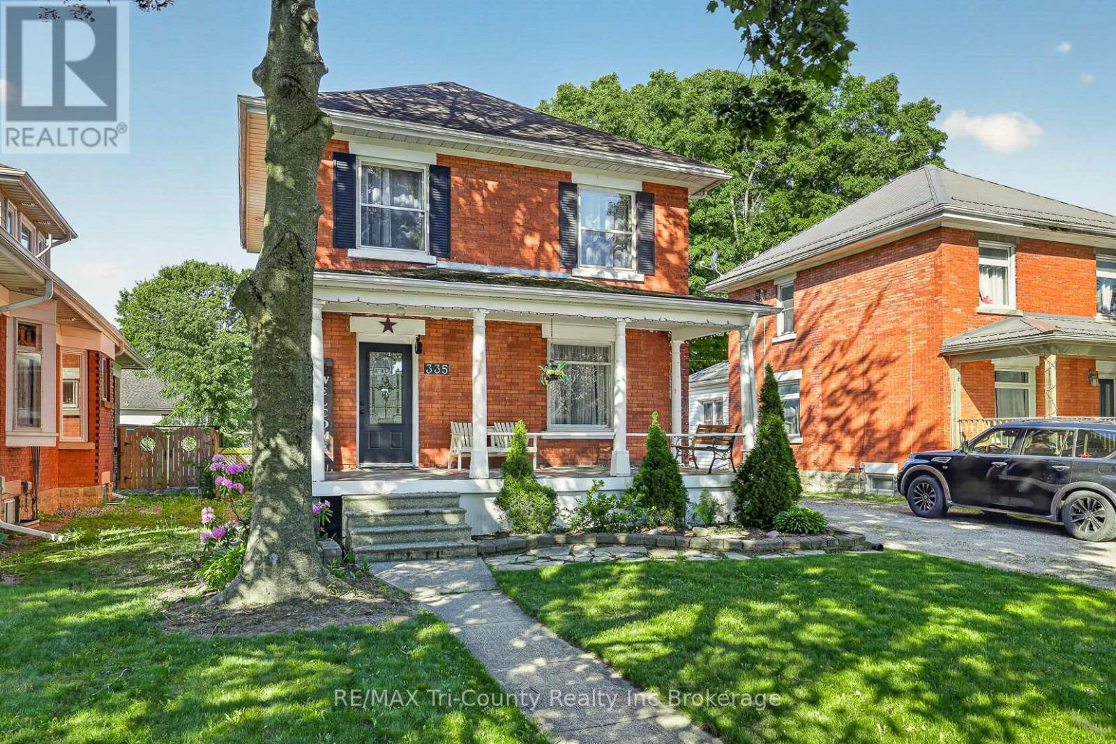 335 Broadway Street, Tillsonburg, Ontario  N4G 3S4 - Photo 2 - X13513744