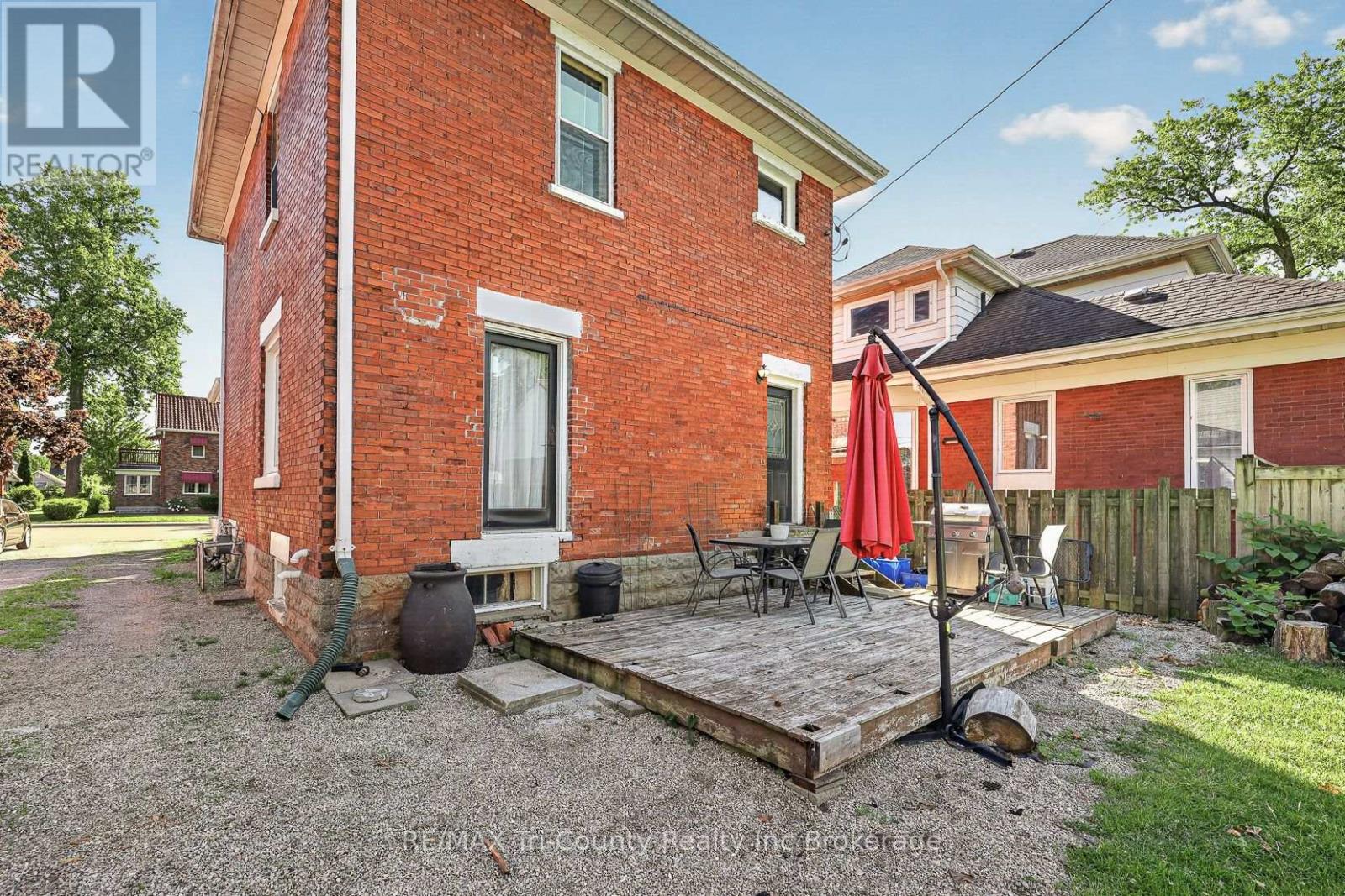 335 Broadway Street, Tillsonburg, Ontario  N4G 3S4 - Photo 3 - X13513744