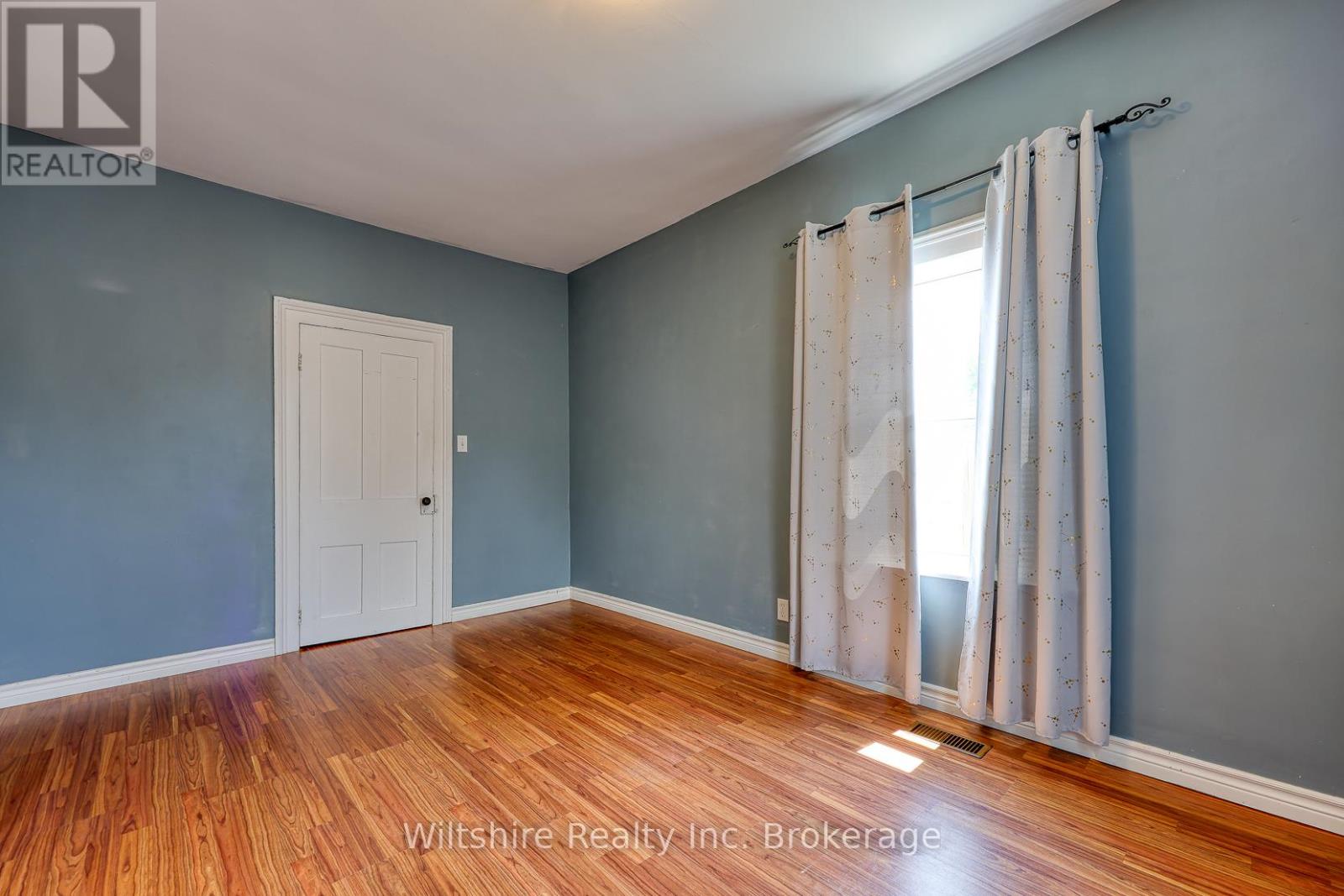 52 Bidwell Street, Tillsonburg, Ontario  N4G 3T7 - Photo 13 - X13519664