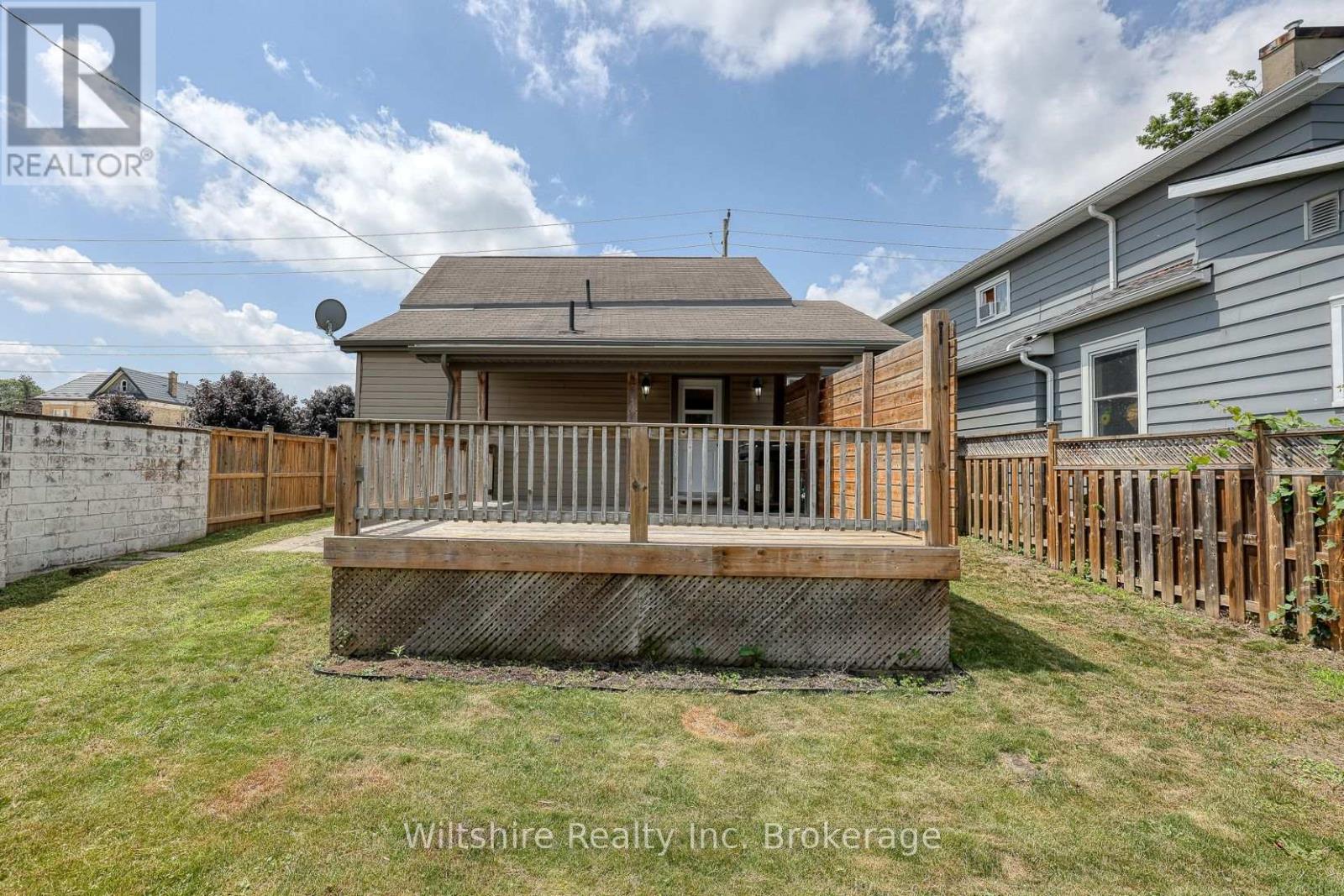 52 Bidwell Street, Tillsonburg, Ontario  N4G 3T7 - Photo 8 - X13519664