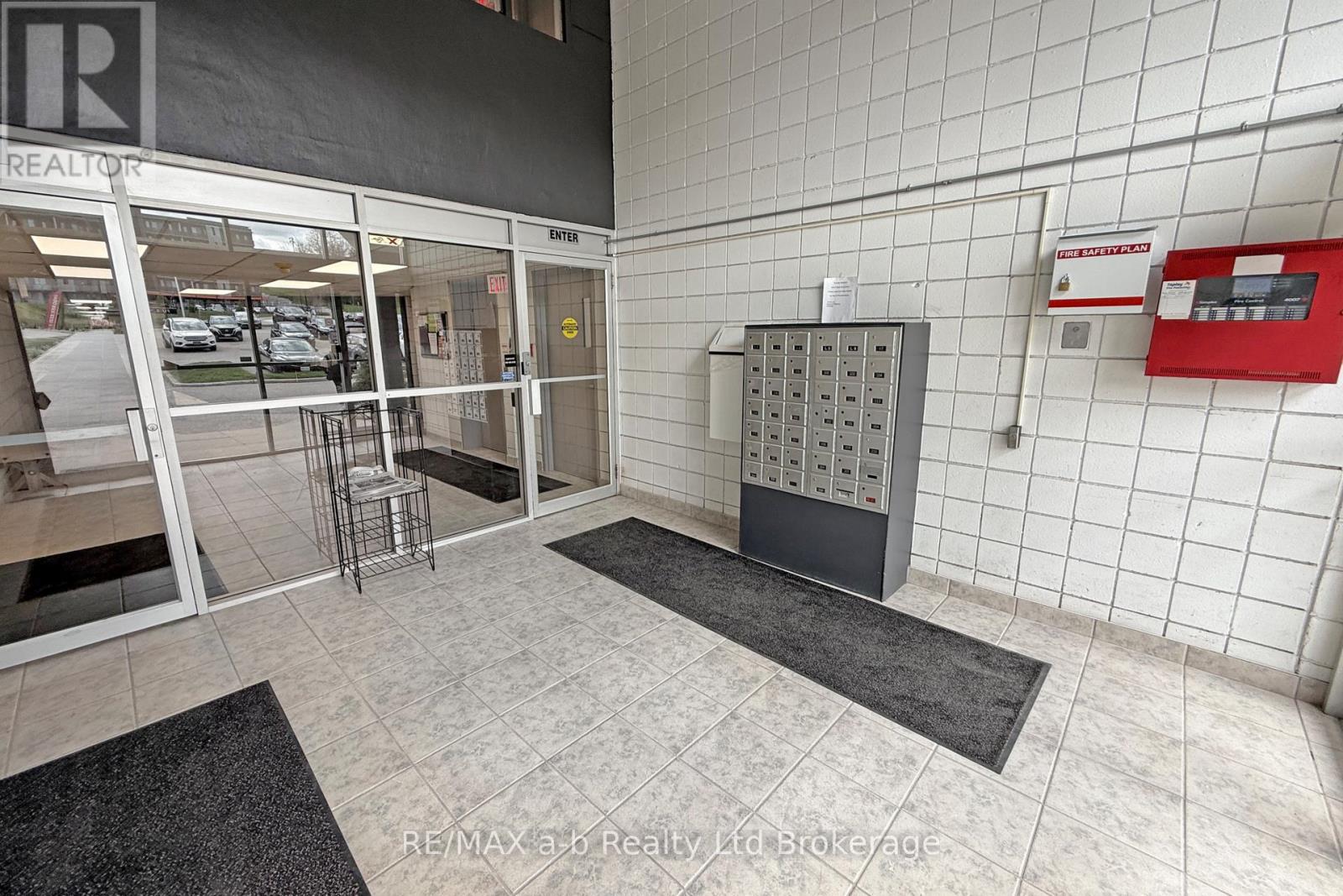 303 - 159 Ferguson Drive, Woodstock (Woodstock - South), Ontario  N4V 1A9 - Photo 5 - X13523942