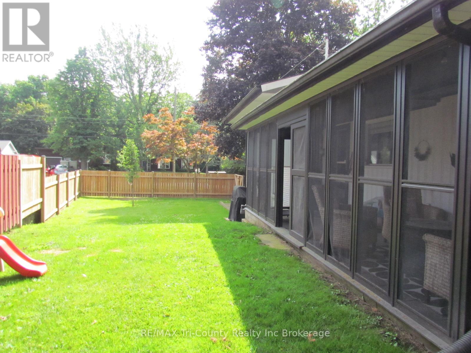 30 Fairfield Crescent, Tillsonburg, Ontario  N4G 2B4 - Photo 14 - X13525430