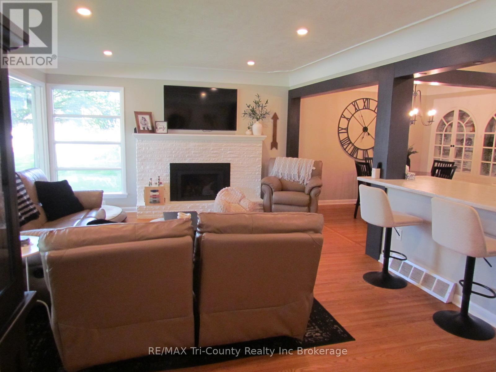 30 Fairfield Crescent, Tillsonburg, Ontario  N4G 2B4 - Photo 3 - X13525430