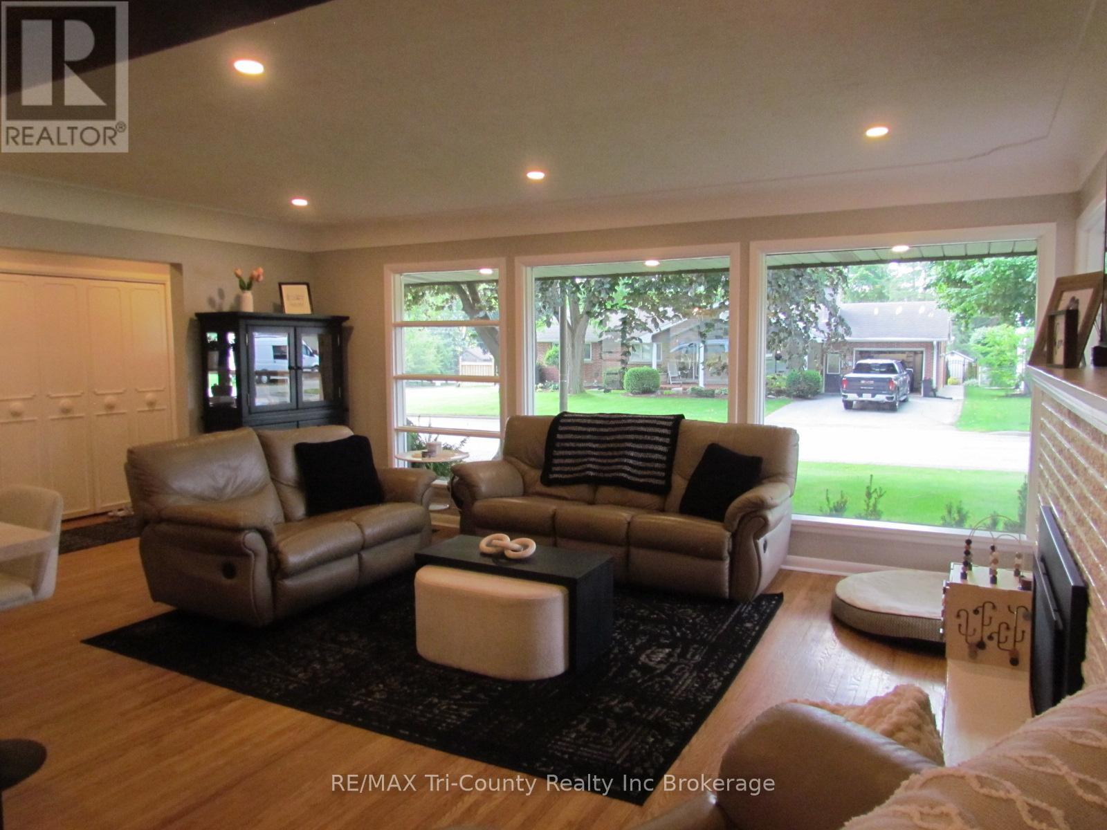 30 Fairfield Crescent, Tillsonburg, Ontario  N4G 2B4 - Photo 6 - X13525430