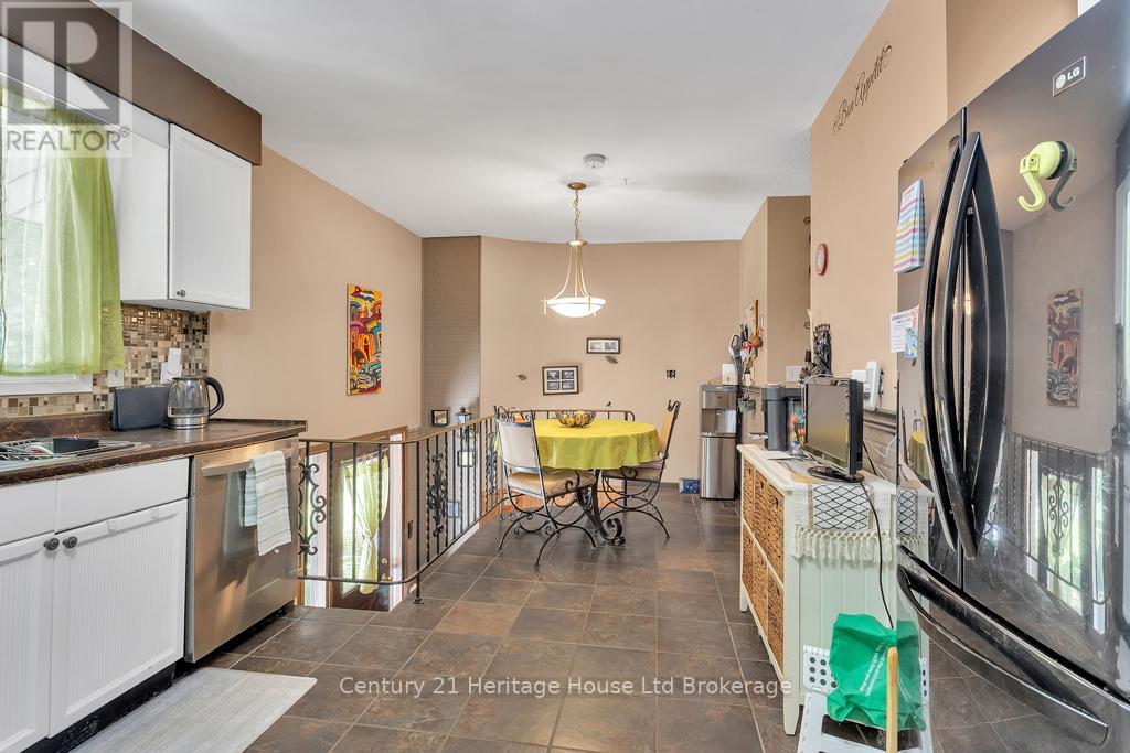 841 2nd Concession Ntr Road, Norfolk, Ontario  N4G 4G7 - Photo 11 - X13528744