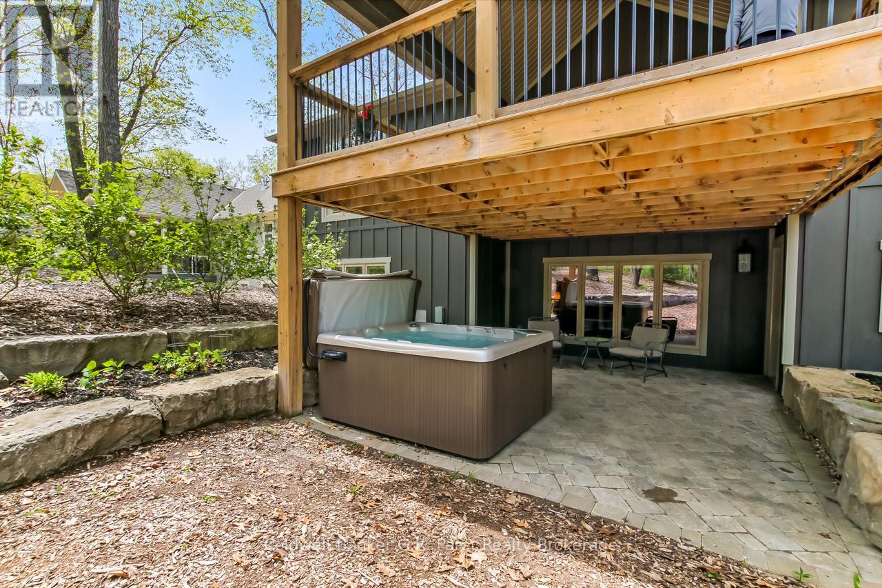 10151 Pinery Bluffs Road, Lambton Shores (Grand Bend), Ontario  N0M 1T0 - Photo 35 - X13532726