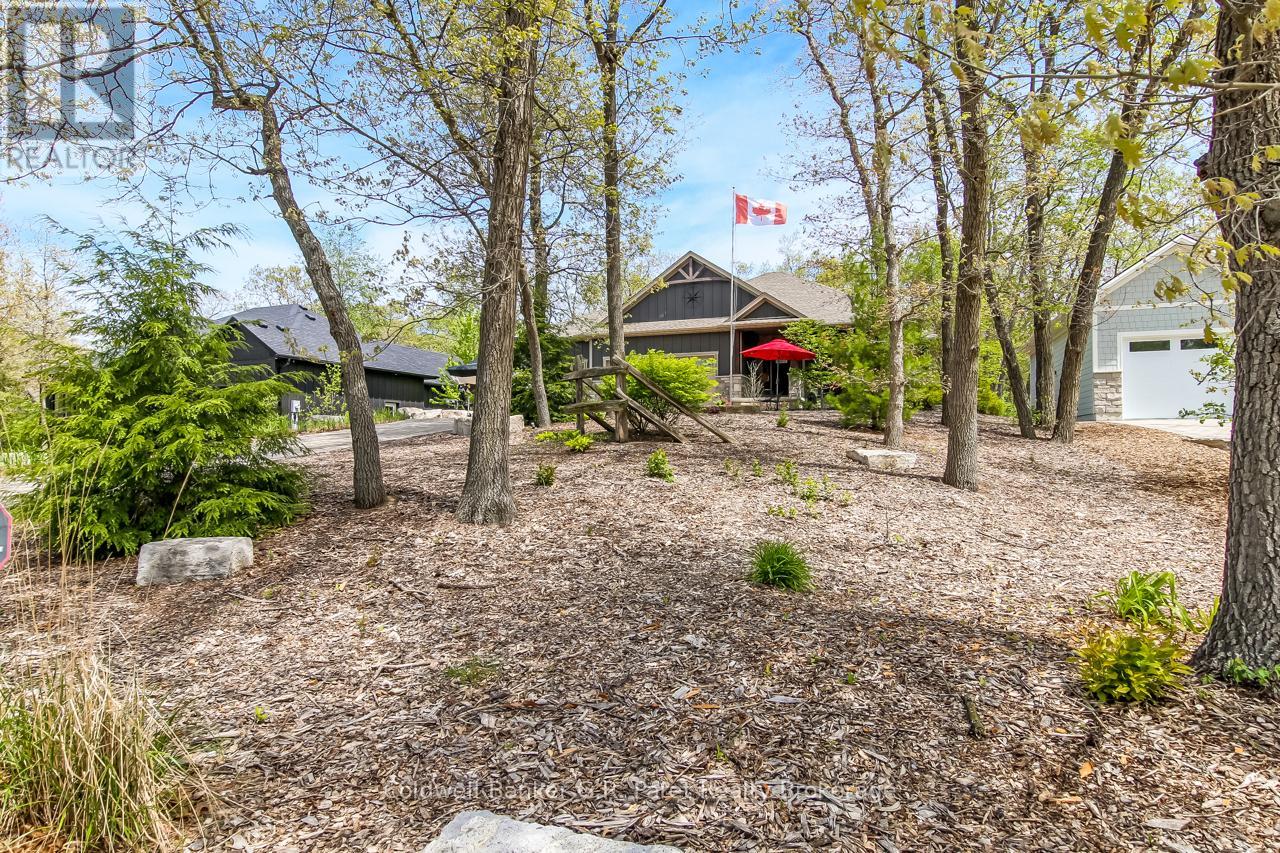 10151 Pinery Bluffs Road, Lambton Shores (Grand Bend), Ontario  N0M 1T0 - Photo 4 - X13532726