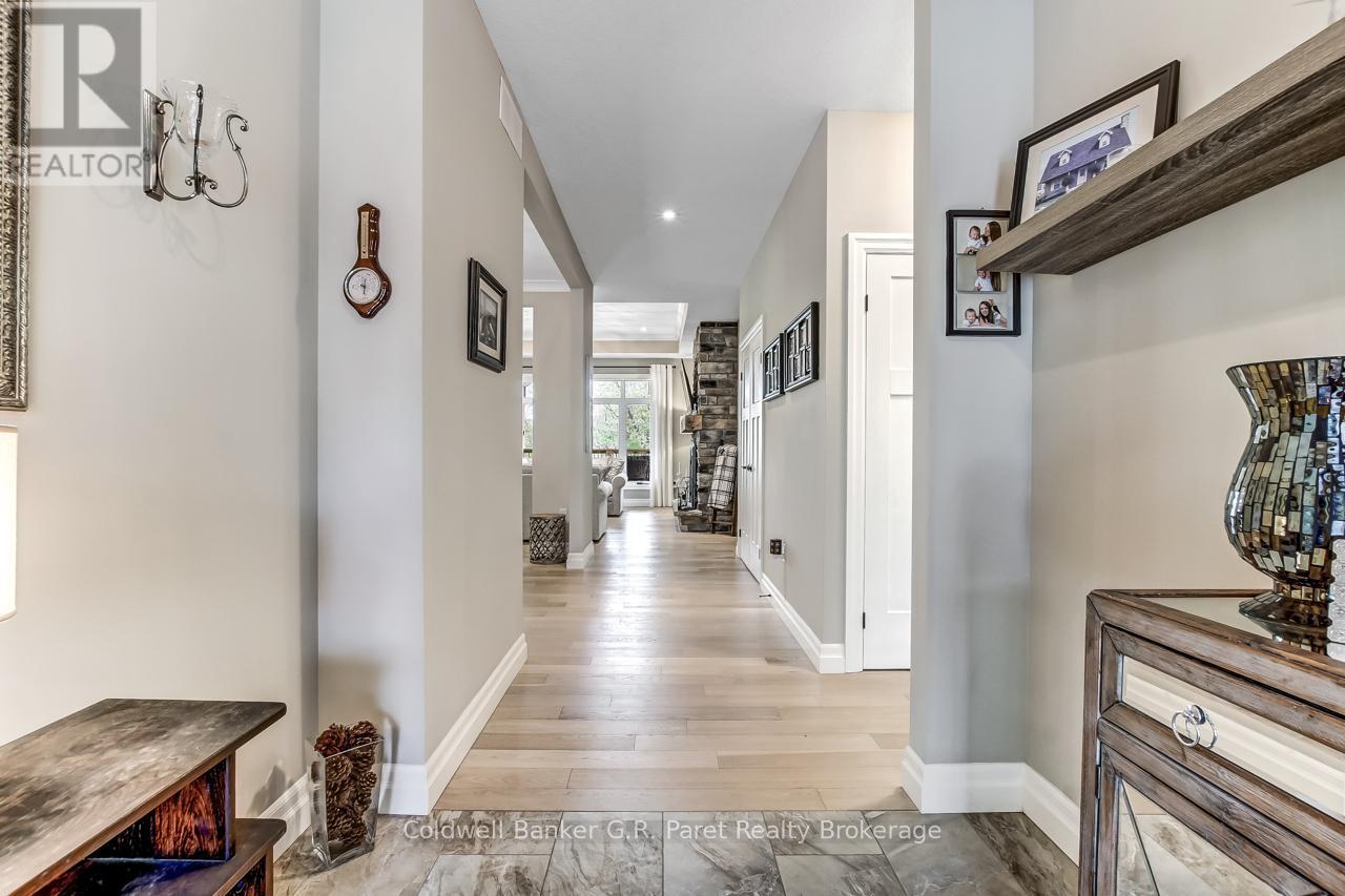 10151 Pinery Bluffs Road, Lambton Shores (Grand Bend), Ontario  N0M 1T0 - Photo 6 - X13532726