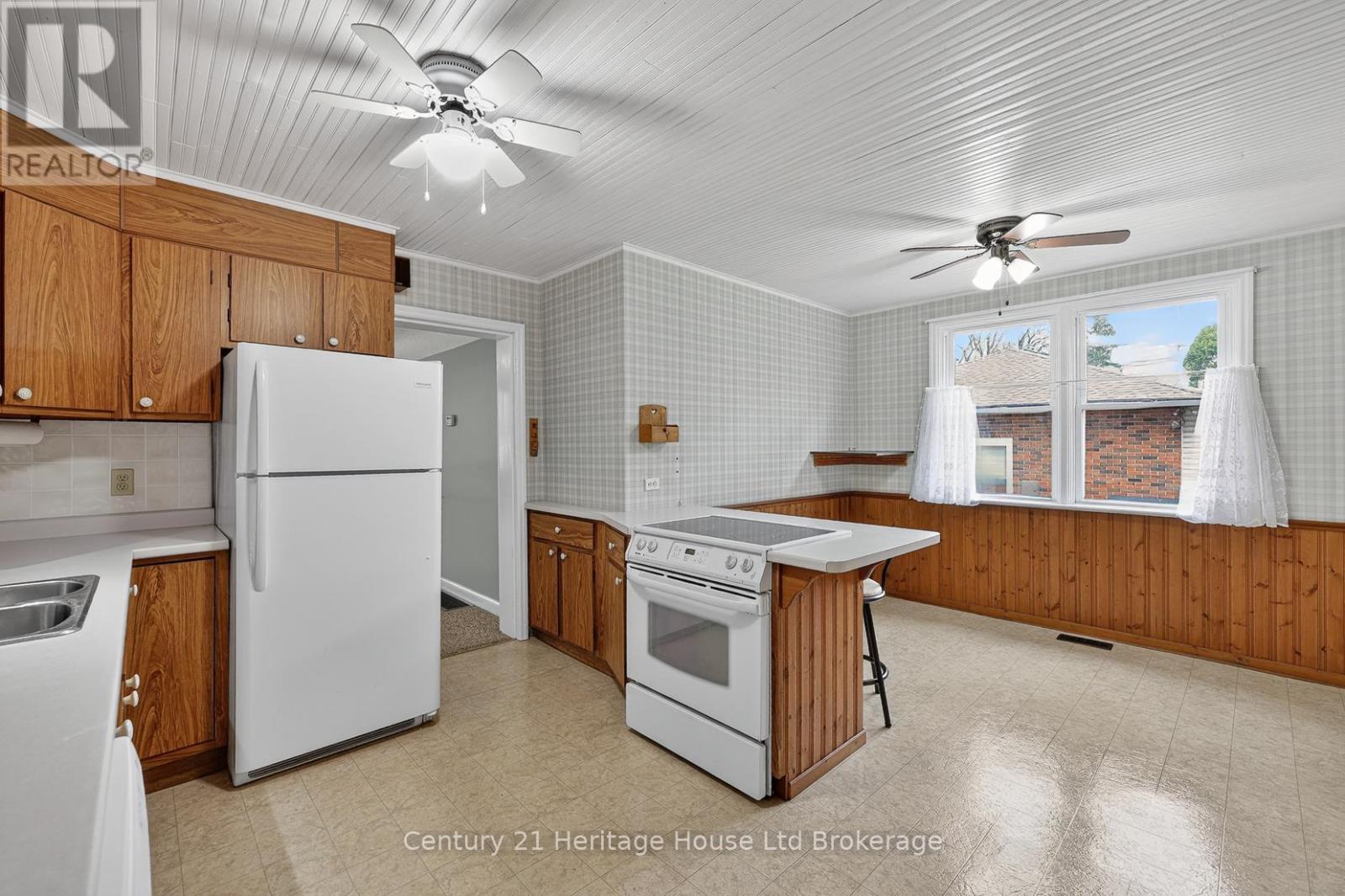 69 Bee Street, Woodstock (Woodstock - South), Ontario  N4S 3Z2 - Photo 19 - X13532916