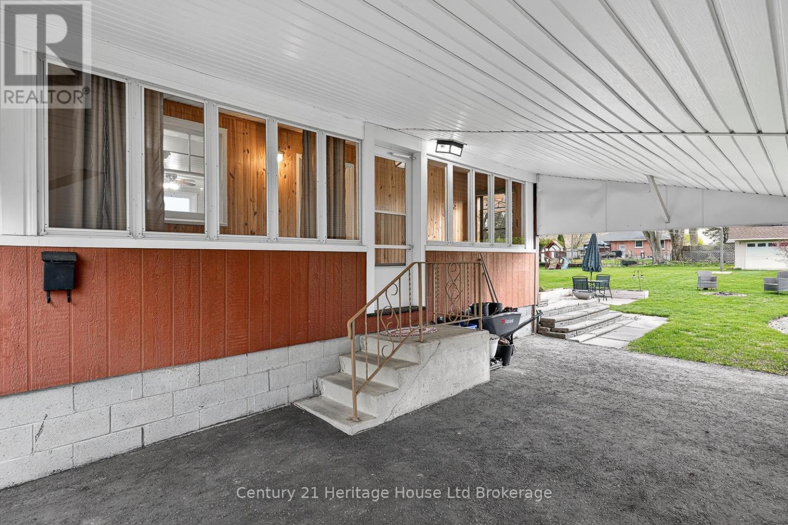 69 Bee Street, Woodstock (Woodstock - South), Ontario  N4S 3Z2 - Photo 30 - X13532916