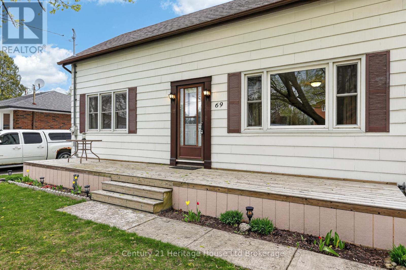 69 Bee Street, Woodstock (Woodstock - South), Ontario  N4S 3Z2 - Photo 5 - X13532916