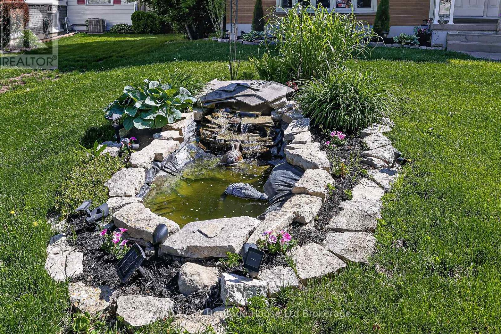 12 Jubilee Place, Woodstock (Woodstock - North), Ontario  N4S 7H2 - Photo 9 - X13532952