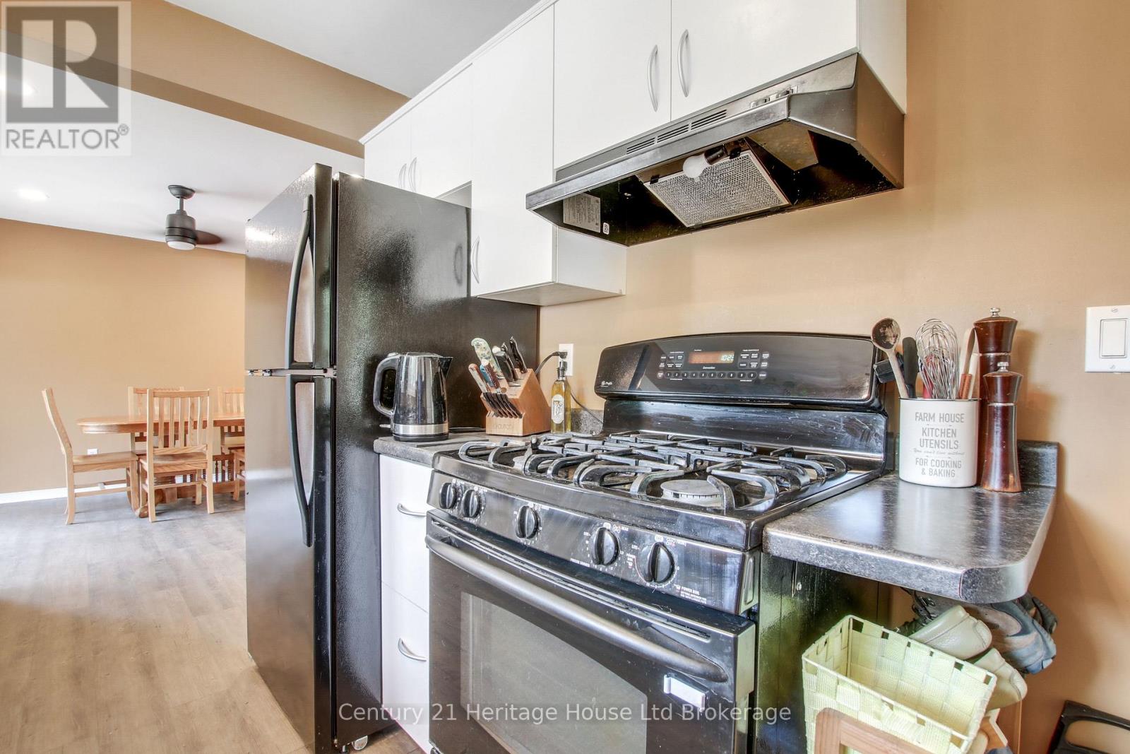 683 College Avenue, Woodstock (Woodstock - South), Ontario  N4S 2C6 - Photo 10 - X13533828