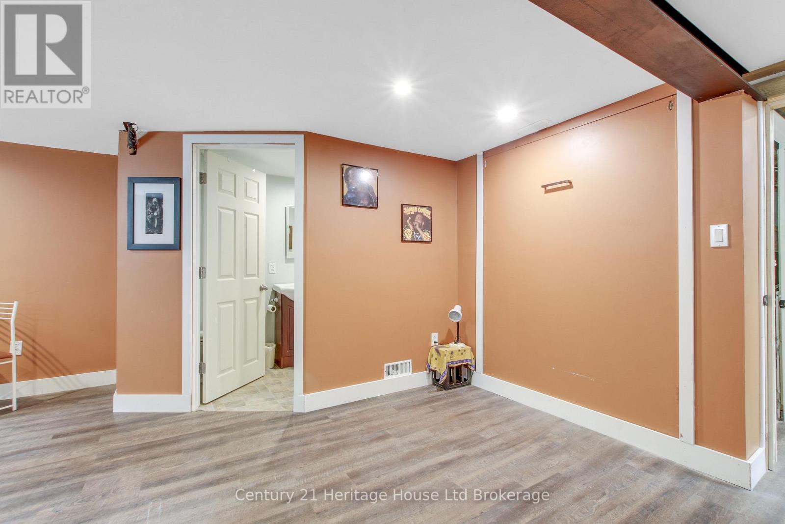 683 College Avenue, Woodstock (Woodstock - South), Ontario  N4S 2C6 - Photo 14 - X13533828