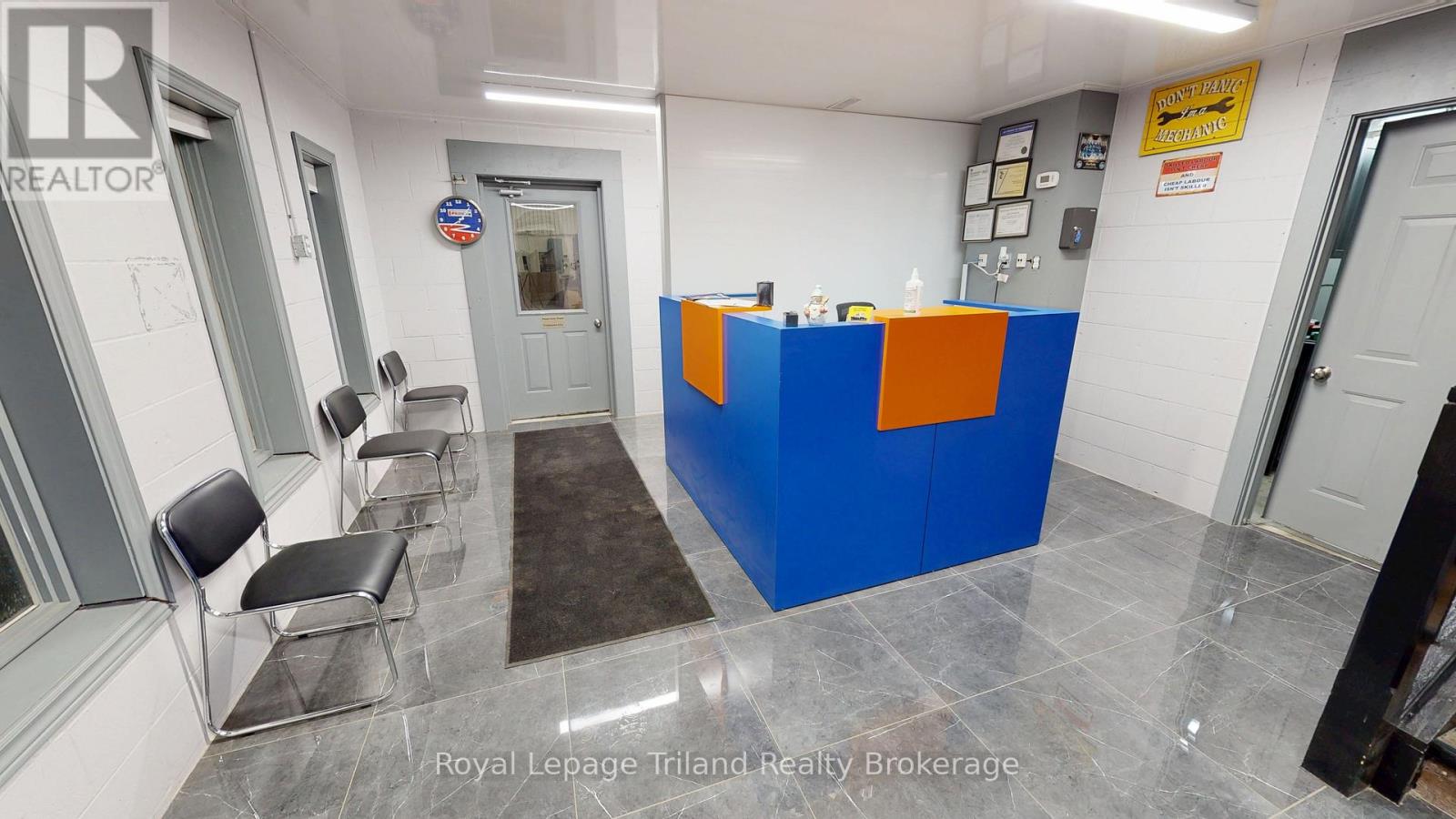 12 Churchill Place, Woodstock (Woodstock - South), Ontario  N4S 7V9 - Photo 5 - X13535790