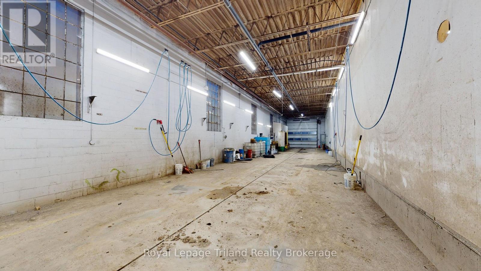 12 Churchill Place, Woodstock (Woodstock - South), Ontario  N4S 7V9 - Photo 8 - X13535790