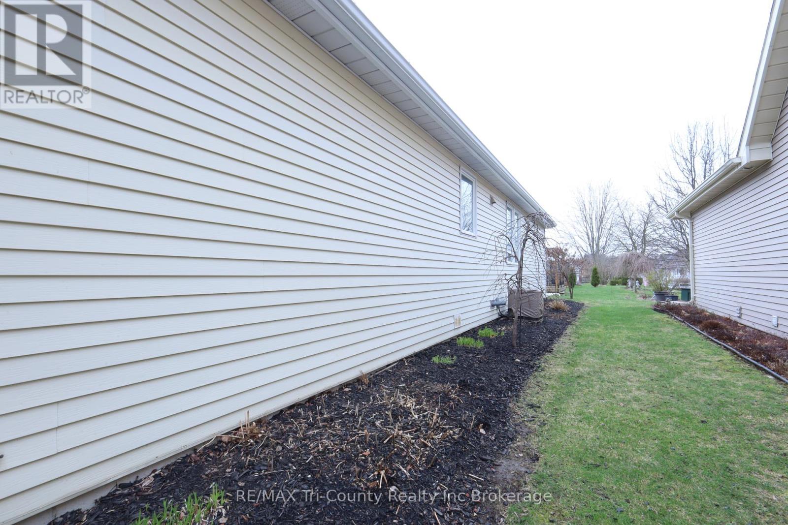 33 Wilkins Crescent, Tillsonburg, Ontario  N4G 5M6 - Photo 32 - X13536242