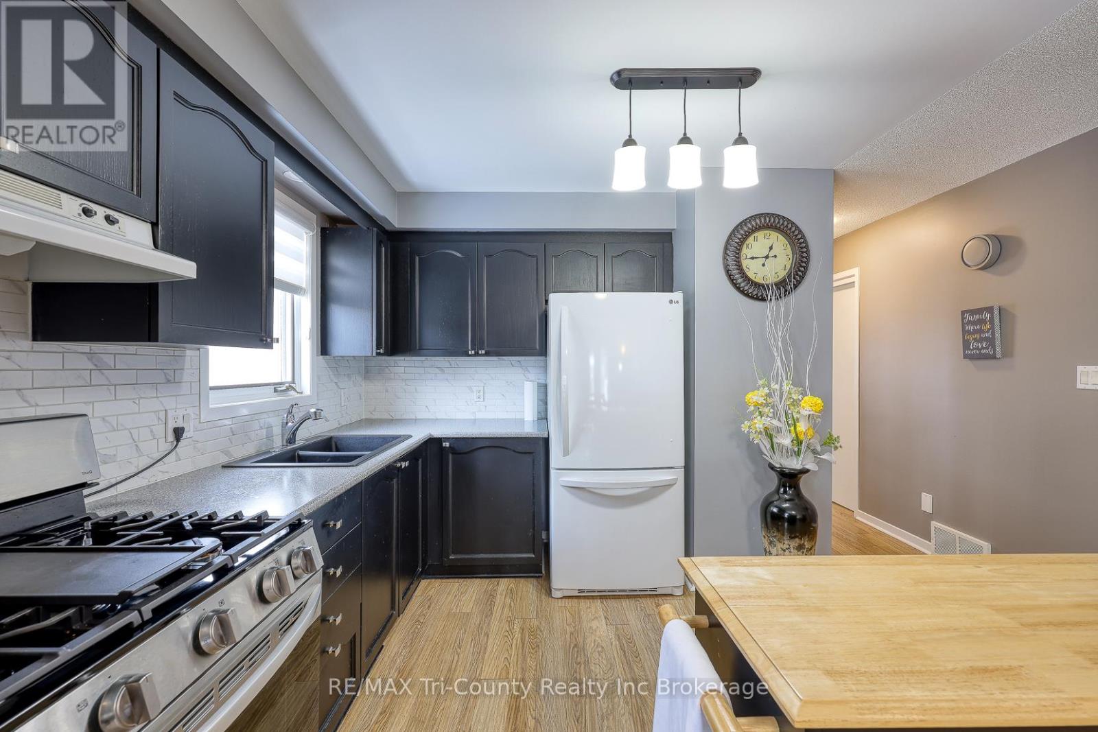 33 Wilkins Crescent, Tillsonburg, Ontario  N4G 5M6 - Photo 7 - X13536242