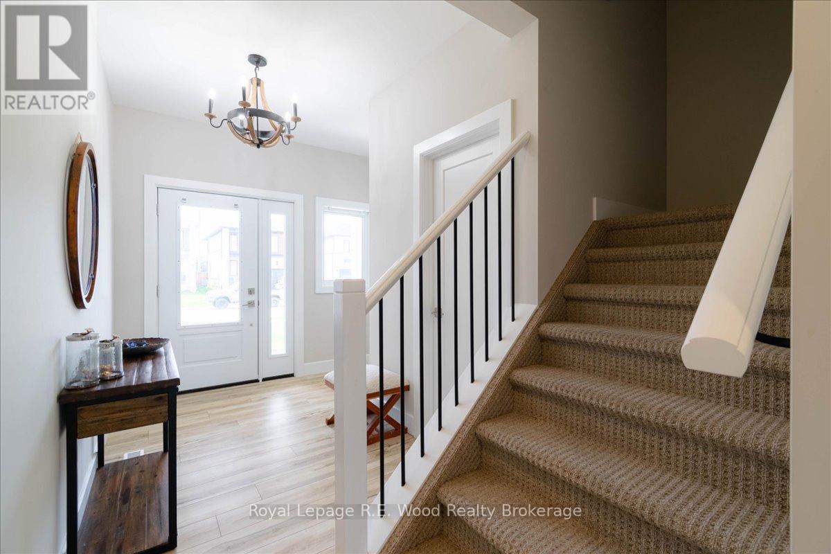 72 Trailview Drive E, Tillsonburg, Ontario  N4G 0K1 - Photo 10 - X13538210