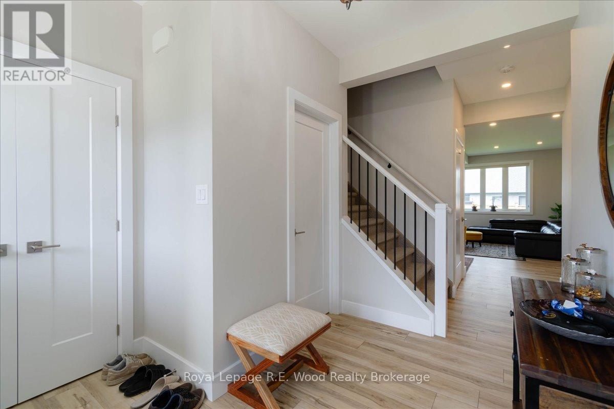 72 Trailview Drive E, Tillsonburg, Ontario  N4G 0K1 - Photo 11 - X13538210