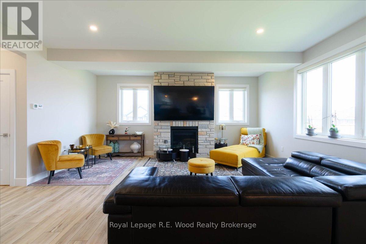 72 Trailview Drive E, Tillsonburg, Ontario  N4G 0K1 - Photo 14 - X13538210
