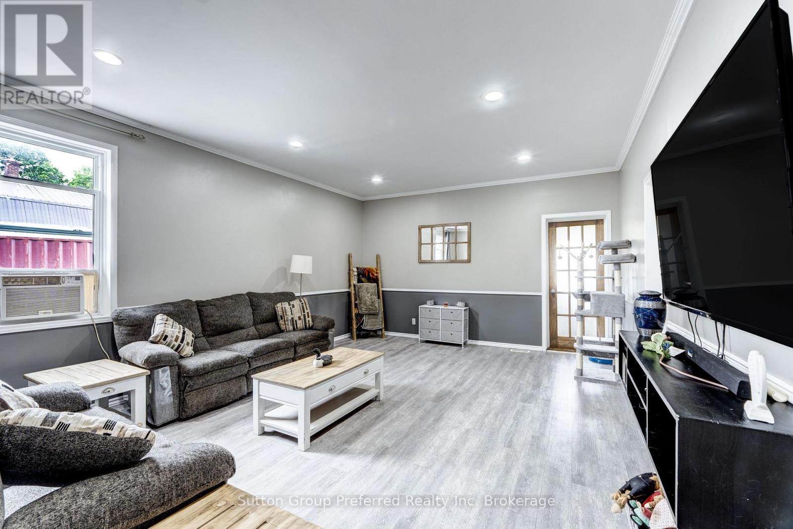 685744 Main Street, Norwich (Eastwood), Ontario  N4S 7V9 - Photo 13 - X13543734