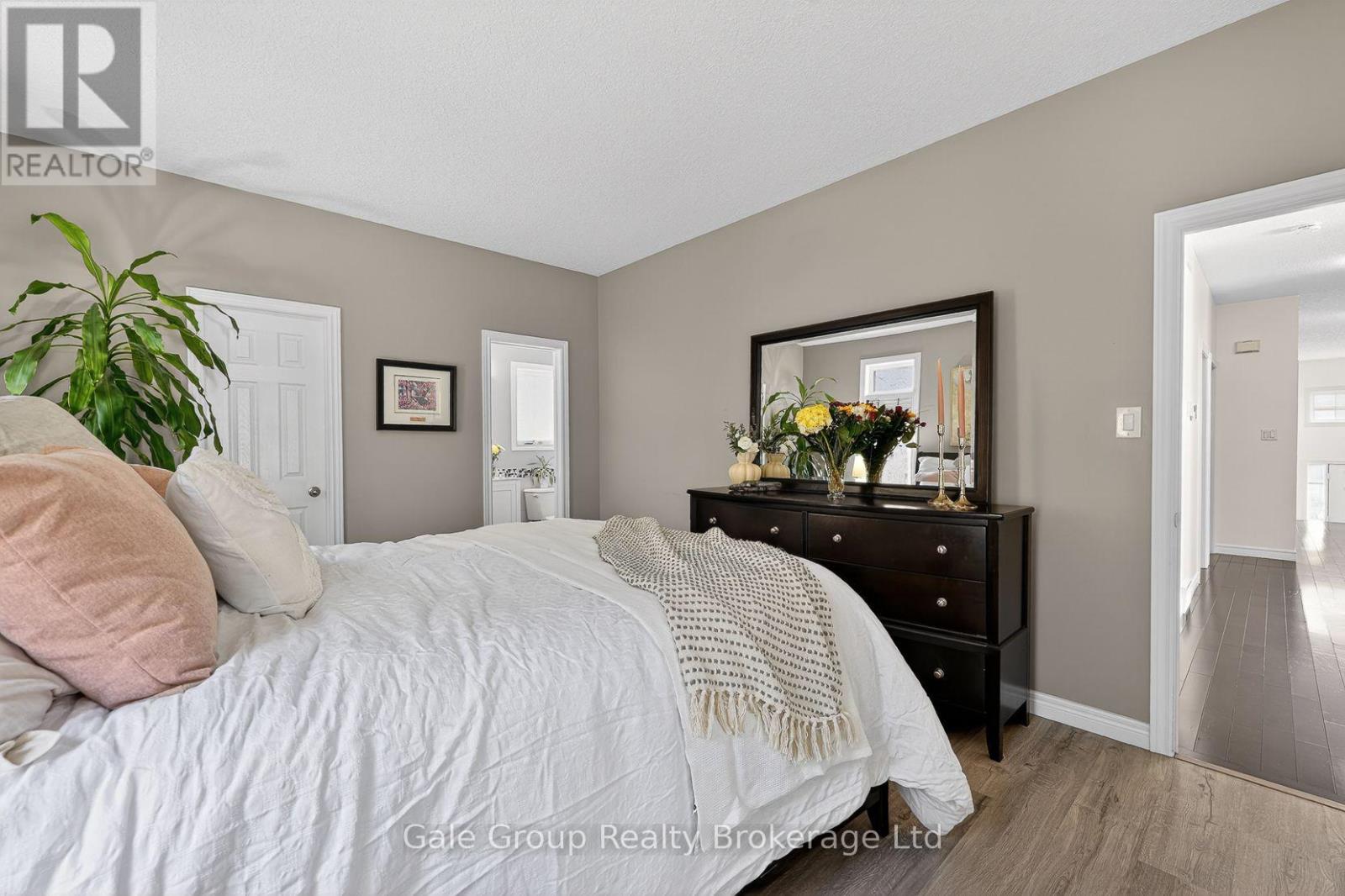 89 Woodvale Drive, Thames Centre (Dorchester), Ontario  N0L 1G3 - Photo 15 - X13545300