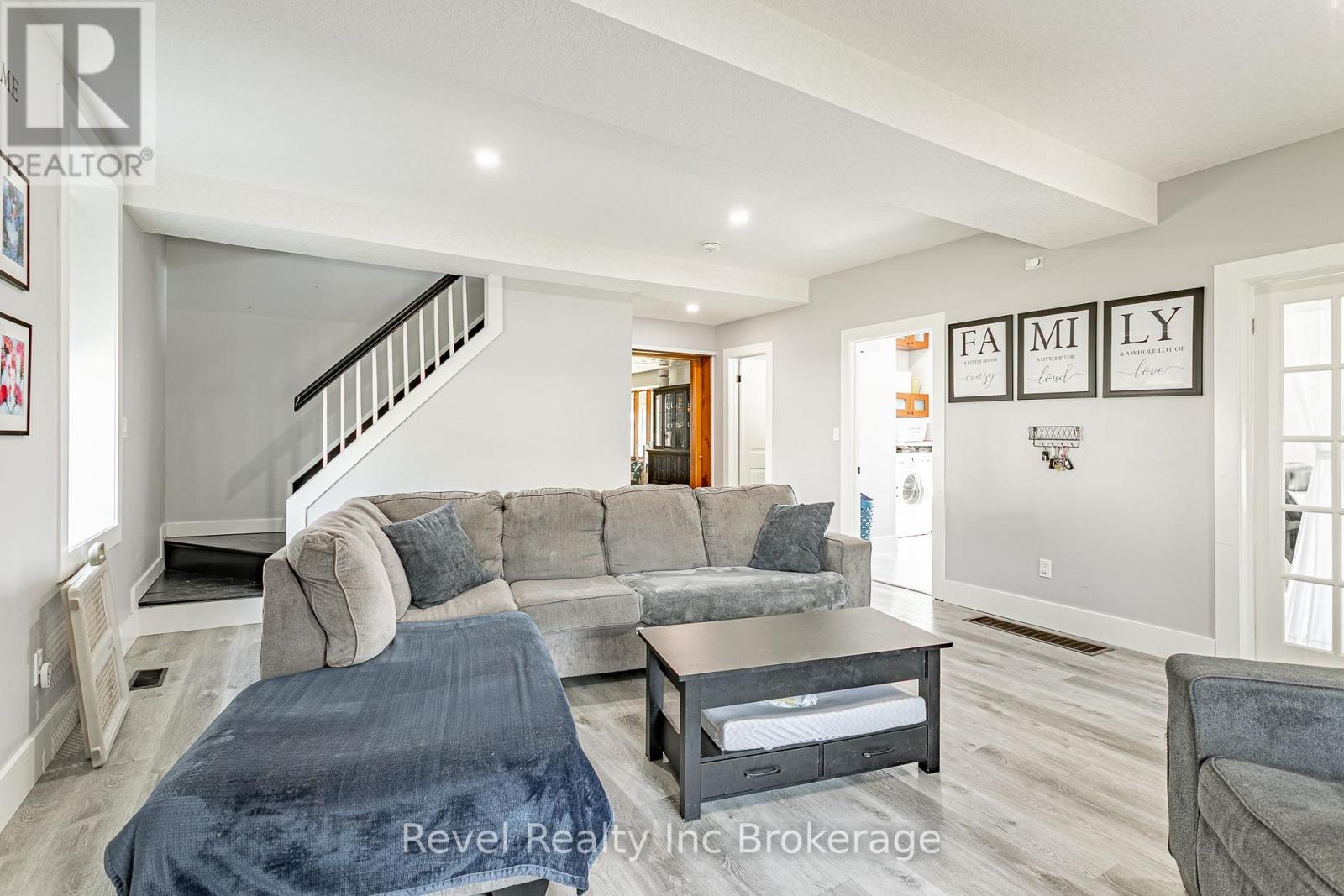 19 Murray Street, Blandford-Blenheim (Bright), Ontario  N0J 1B0 - Photo 5 - X13547416