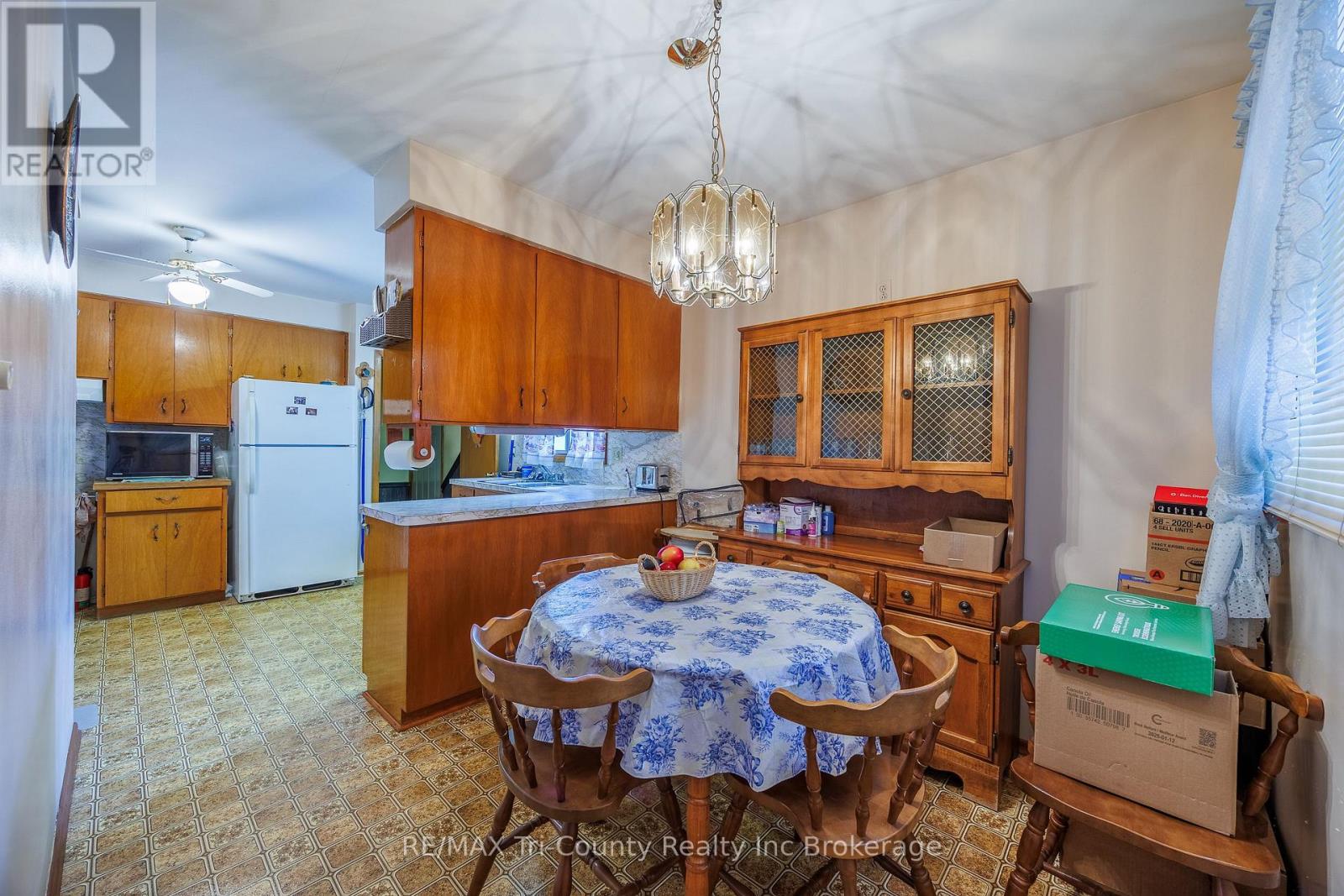 1393 Thorman Drive, Cambridge, Ontario  N3H 1A1 - Photo 7 - X13547594
