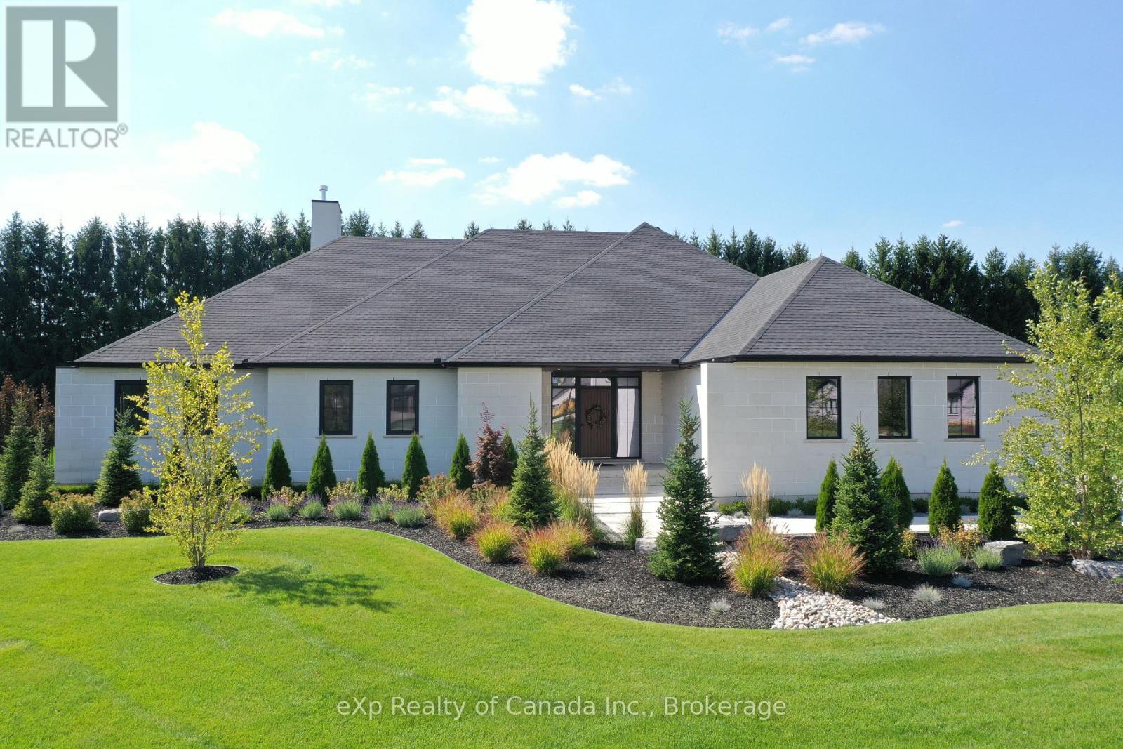 33 August Crescent, Norwich (Otterville), Ontario  N0J 1R0 - Photo 2 - X13548454