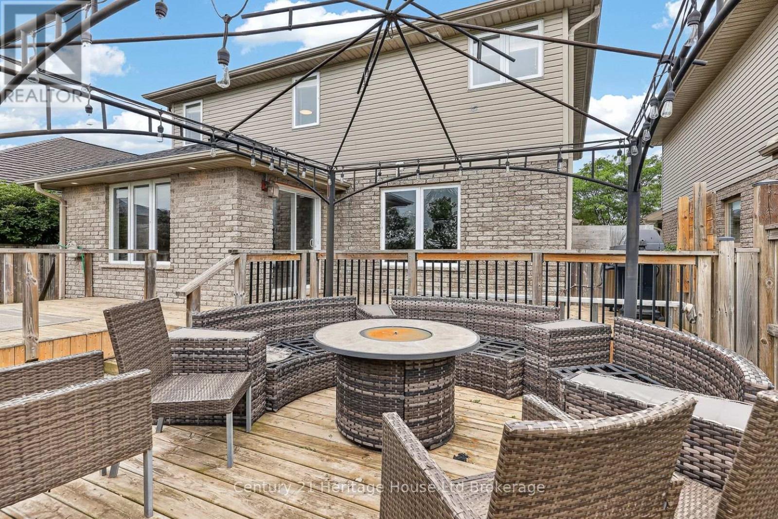644 Hummingbird Crescent, Woodstock (Woodstock - North), Ontario  N4T 0B3 - Photo 38 - X13549444