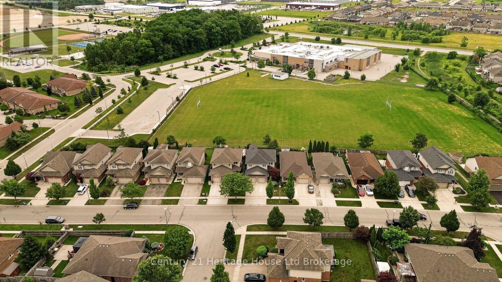 644 Hummingbird Crescent, Woodstock (Woodstock - North), Ontario  N4T 0B3 - Photo 45 - X13549444