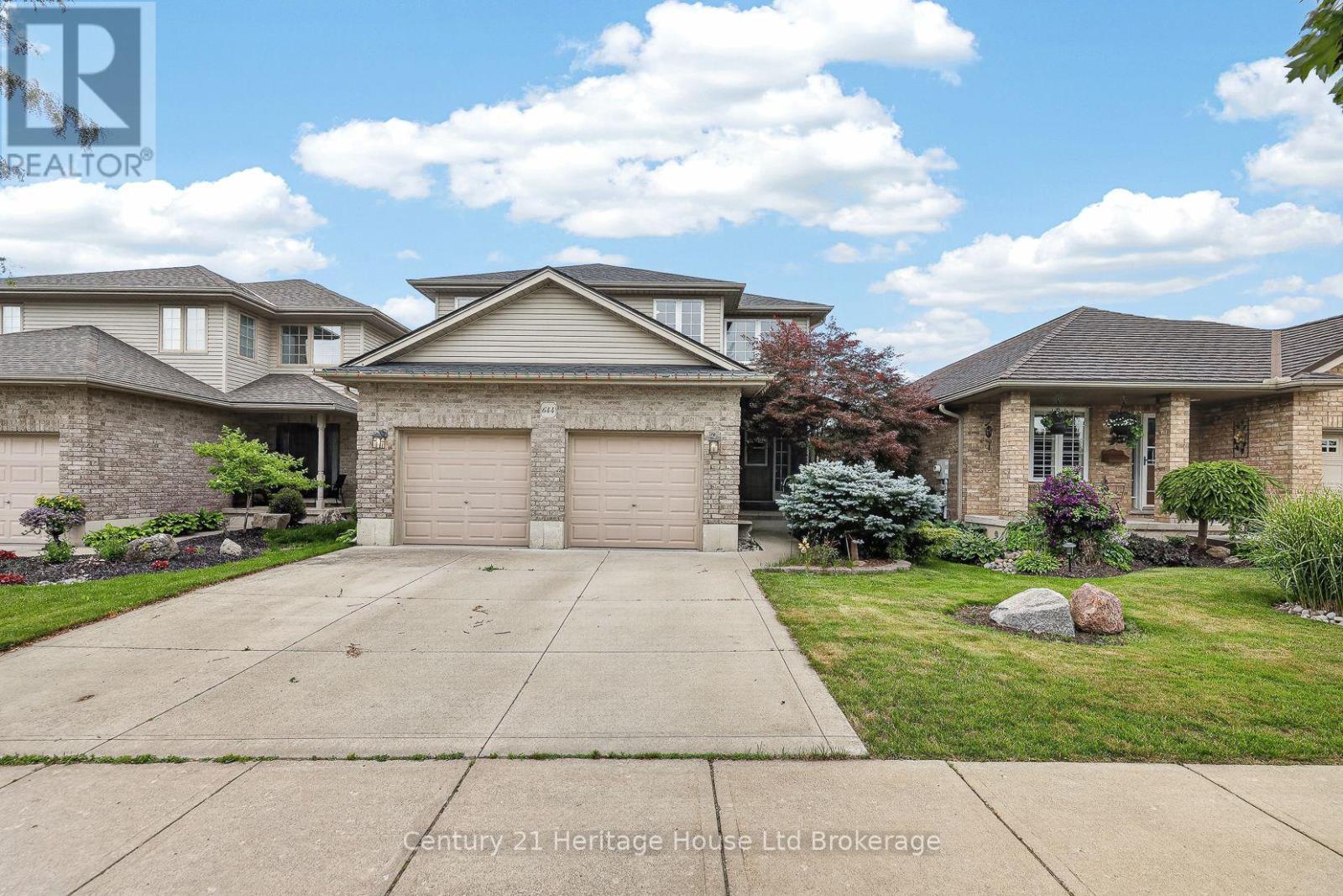 644 Hummingbird Crescent, Woodstock (Woodstock - North), Ontario  N4T 0B3 - Photo 7 - X13549444