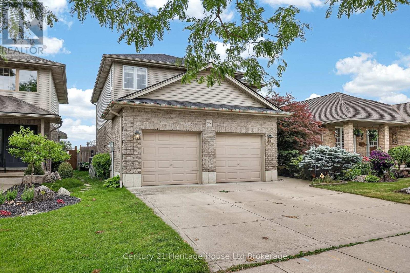 644 Hummingbird Crescent, Woodstock (Woodstock - North), Ontario  N4T 0B3 - Photo 9 - X13549444