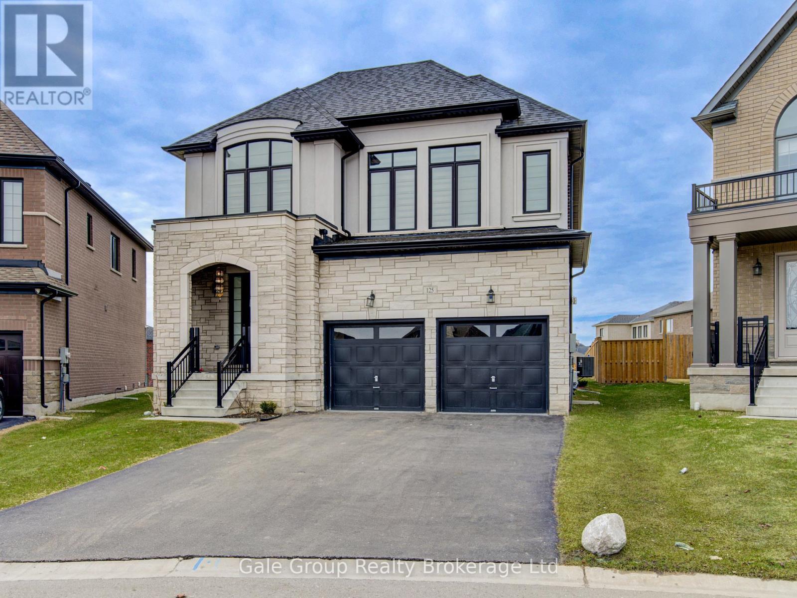 125 Prince Charles Crescent, Woodstock (Woodstock - North), Ontario  N4T 0N1 - Photo 2 - X13550186
