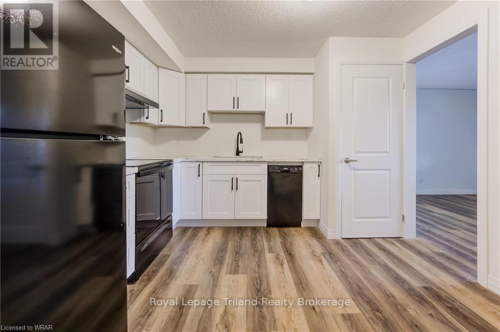503 - 266 Overlea Drive, Kitchener, Ontario  N2M 5N3 - Photo 5 - X13550562