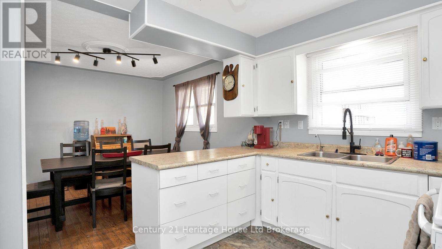 117 Wonham Street S, Ingersoll (Ingersoll - South), Ontario  N5C 2Y9 - Photo 11 - X13552084