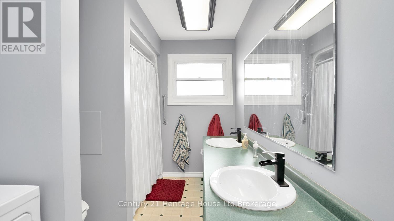 117 Wonham Street S, Ingersoll (Ingersoll - South), Ontario  N5C 2Y9 - Photo 17 - X13552084