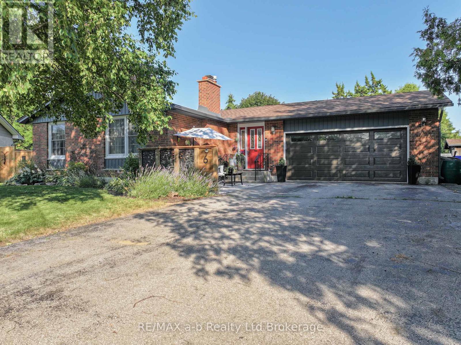 6 Camdon Court, Tillsonburg, Ontario  N4G 4B3 - Photo 2 - X13552480