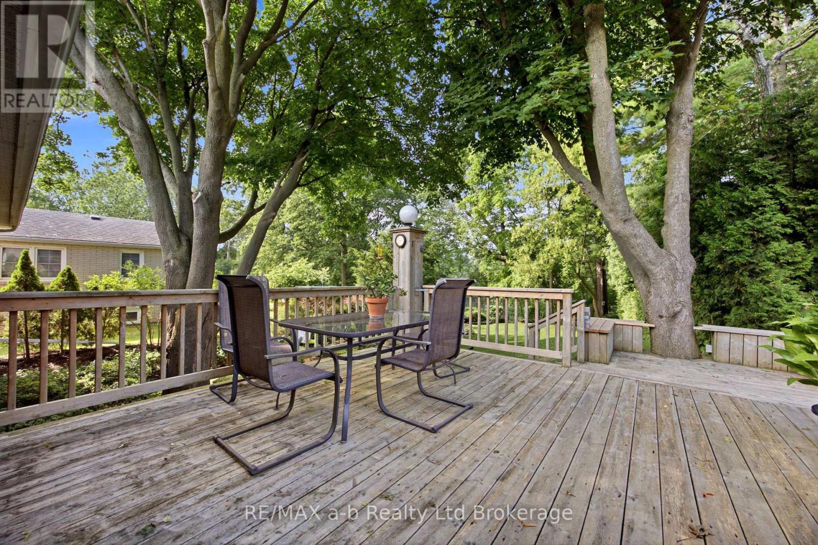88 Hillside Avenue, Norfolk (Delhi), Ontario  N4B 1Y3 - Photo 12 - X13554758