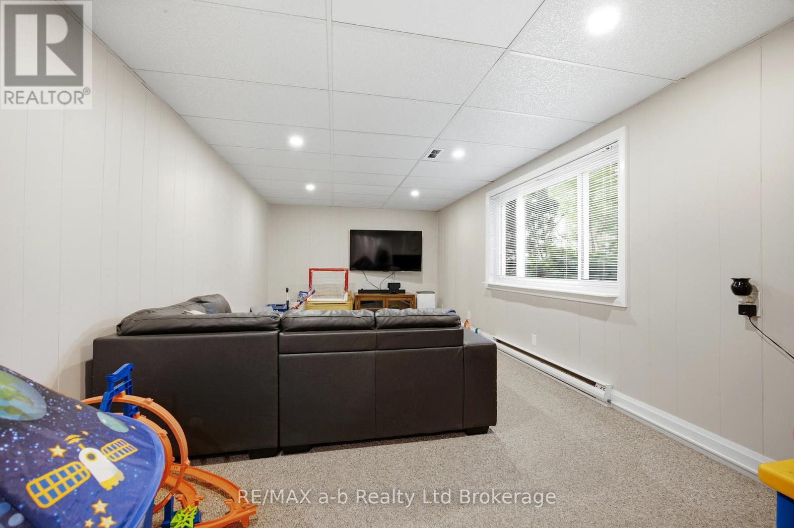 88 Hillside Avenue, Norfolk (Delhi), Ontario  N4B 1Y3 - Photo 30 - X13554758