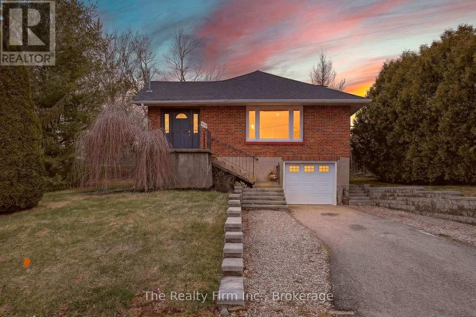 105 King Street E, Ingersoll (Ingersoll - South), Ontario  N5C 1G8 - Photo 2 - X13555764